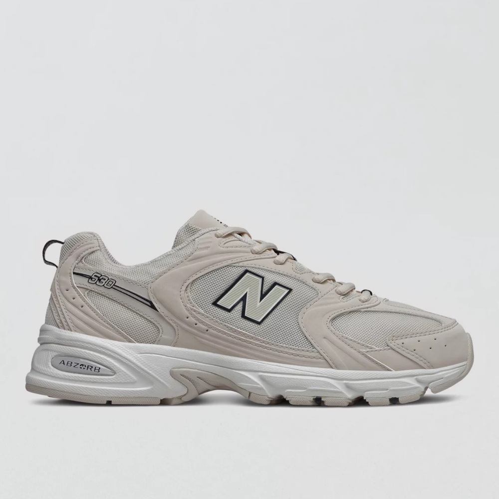 New Balance Women’s Cream Athletic Shoes